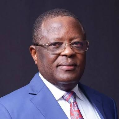 Umahi vows to complete Ebonyi Int’l Airport by 2022
