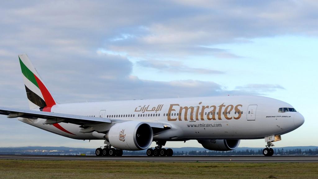 FG bans Emirates Airlines from operating in Nigeria
