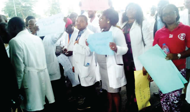 Doctors protest kidnap of pediatrician in UNICAL Teaching hospital