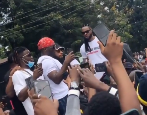 Flavour, Phyno, Zoro join #EndSARS protest in Enugu