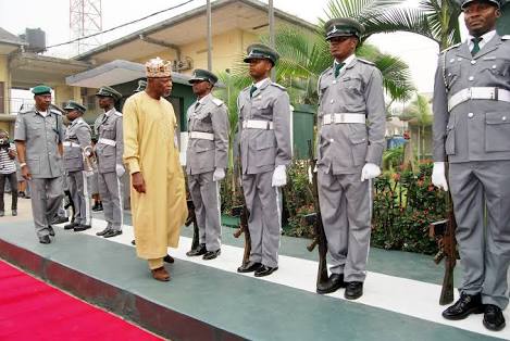 Customs agents urge FG to reopen border