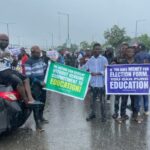ASUU strike: Nigerian students block Lagos International Airport